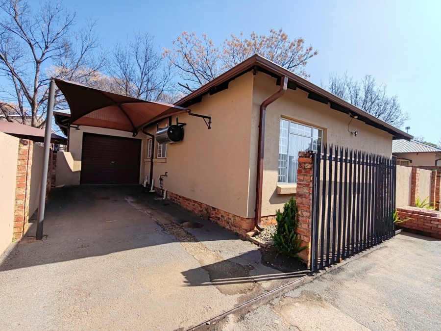 2 Bedroom Property for Sale in Potchefstroom North West